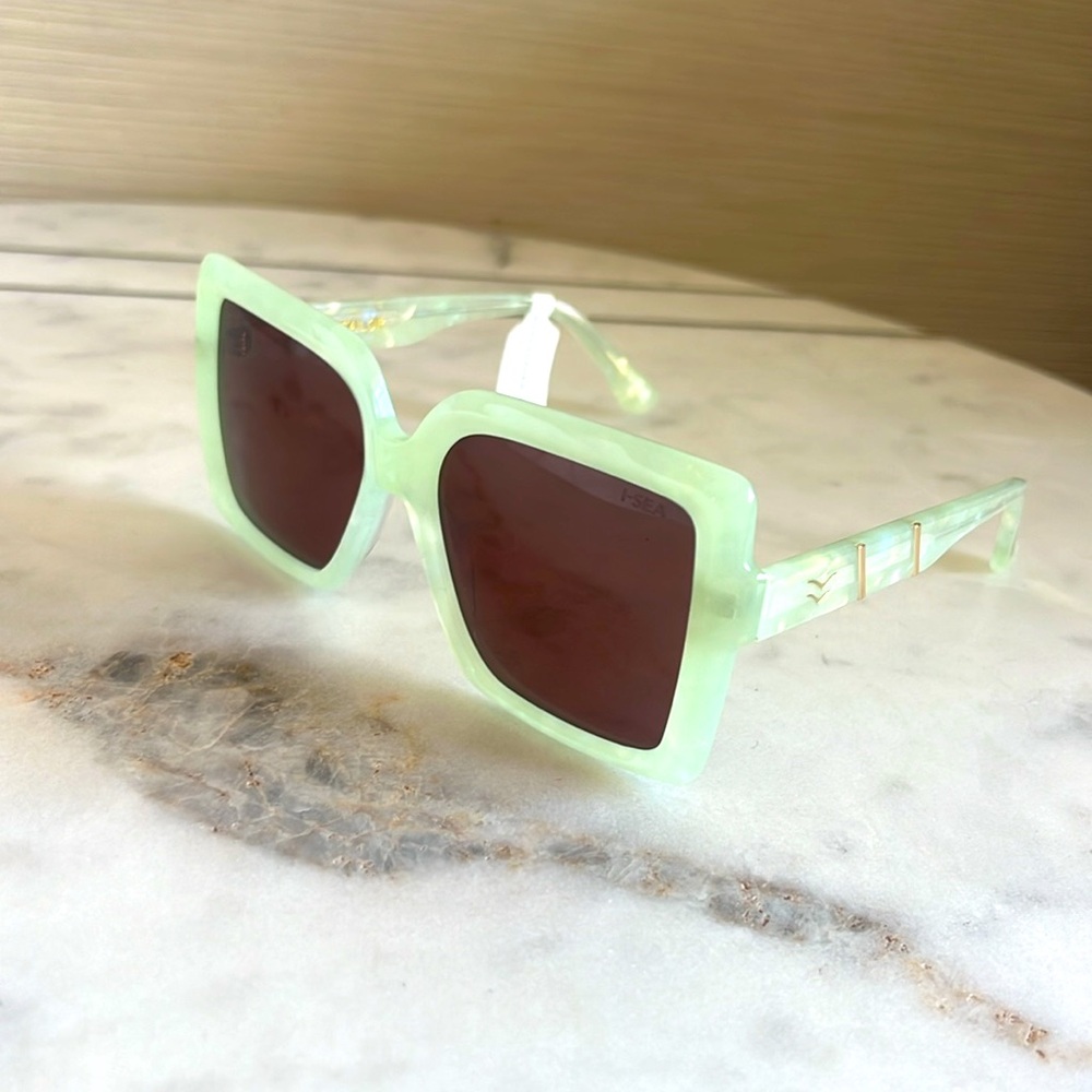 Anthropologie NEW never worn Mint Green Retro Square Sunglasses tags